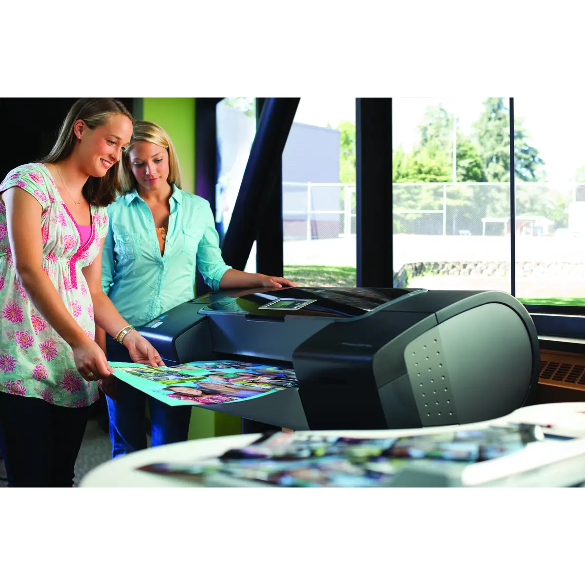 DesignJet Z3200ps, A1, large-format printer, Inkjet printer, 2mpp colored, 2400x1200dpi, USB2.0/Gigabit Ethernet, 256GB RAM, 80GB HDD, 1770x690x1050mm (WxDxH), 86kg, 1 Year Manufacturer Warranty, incl. UHG