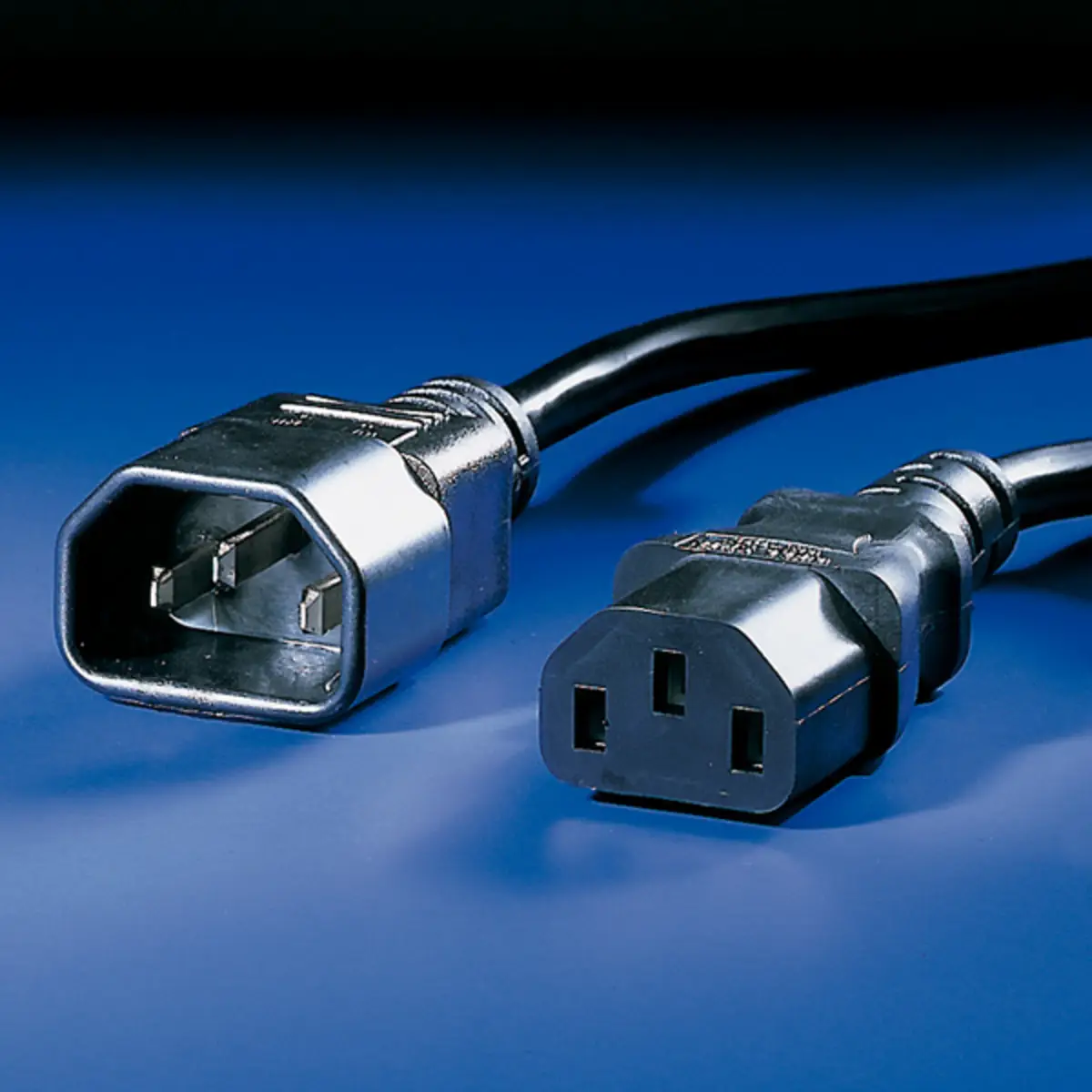 Apparate-Verbindungskabel Stecker/Buchse schwarz 0,5m