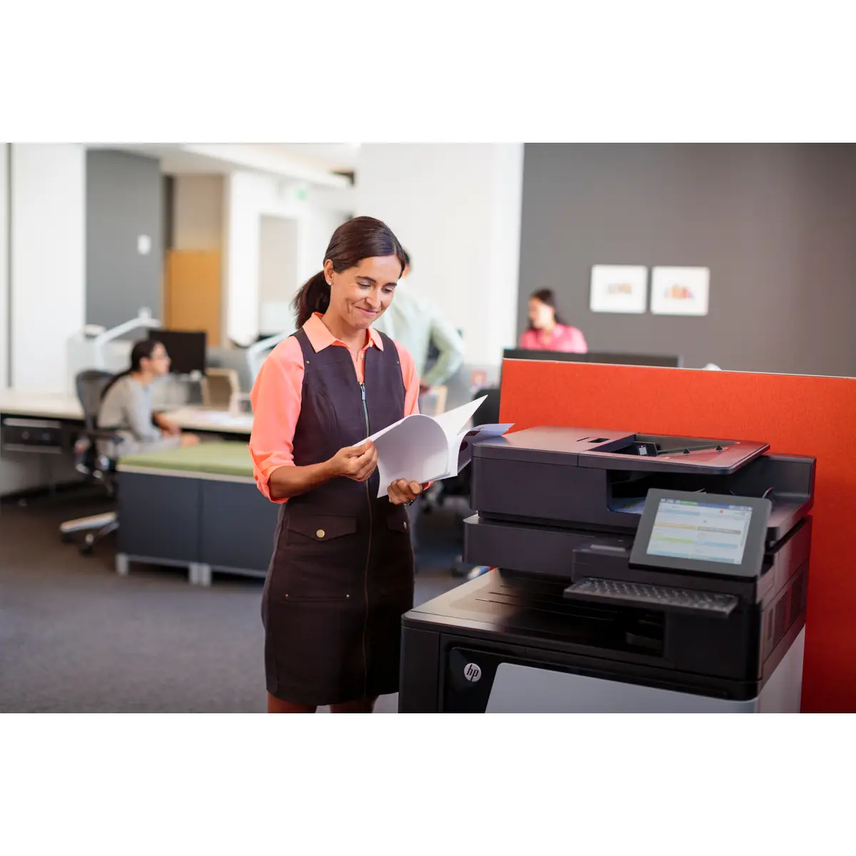 Color LaserJet Enterprise flow M880z+, All-in-One Drucker/Kopierer/Scanner/Fax Farblaserdruck