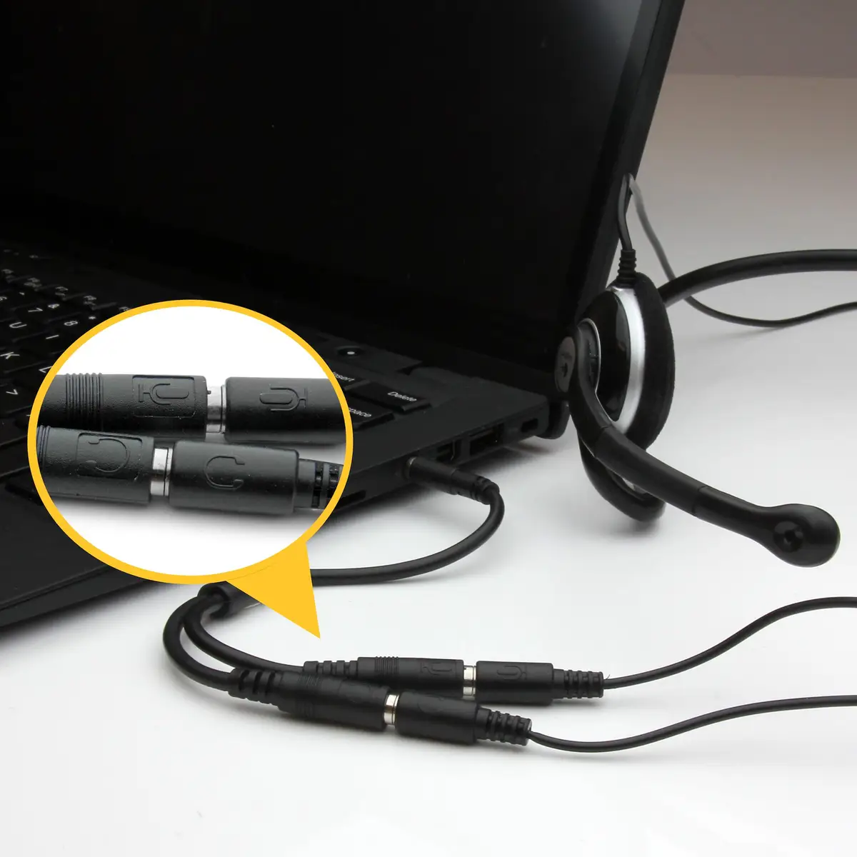 StarTech 3,5 mm cinch Audio Y-cable plug/socket black