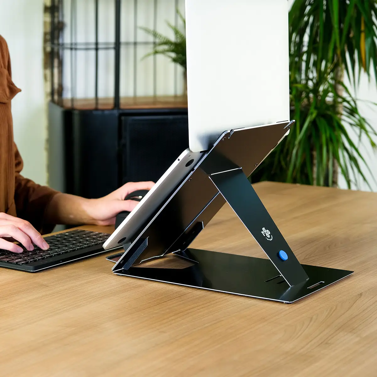 R-Go Riser Duo Tabletständer und Laptopständer verstellbar schwarz