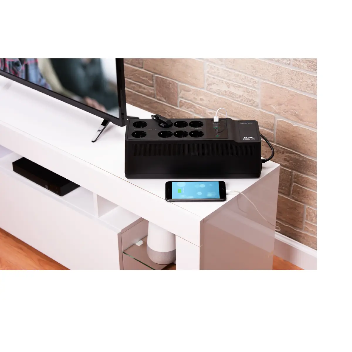 Back-UPS 650VA 230V 1 USB charging port