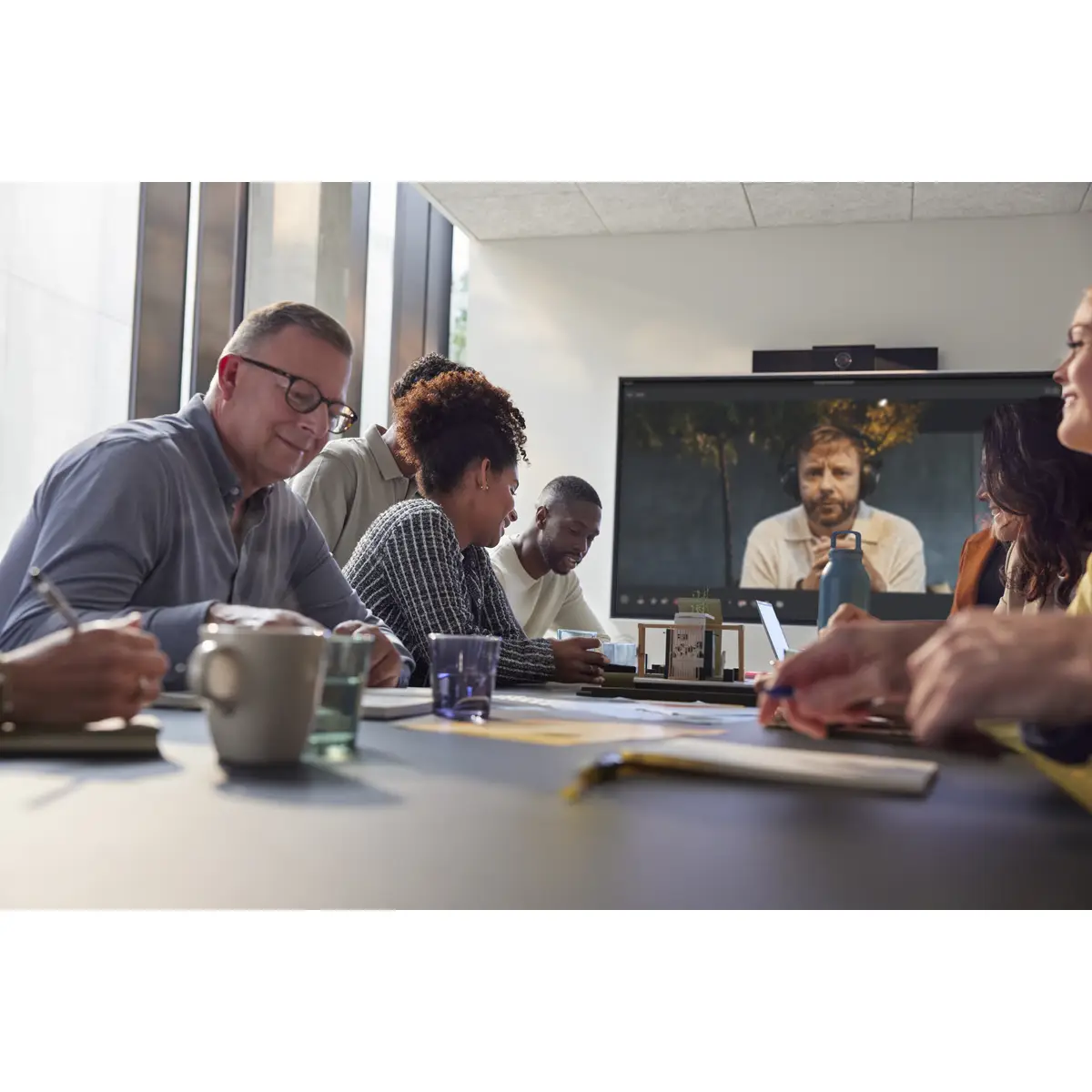 Poly Studio Video-Soundbar Zoom Certified, Zertifiziert für Microsoft Teams