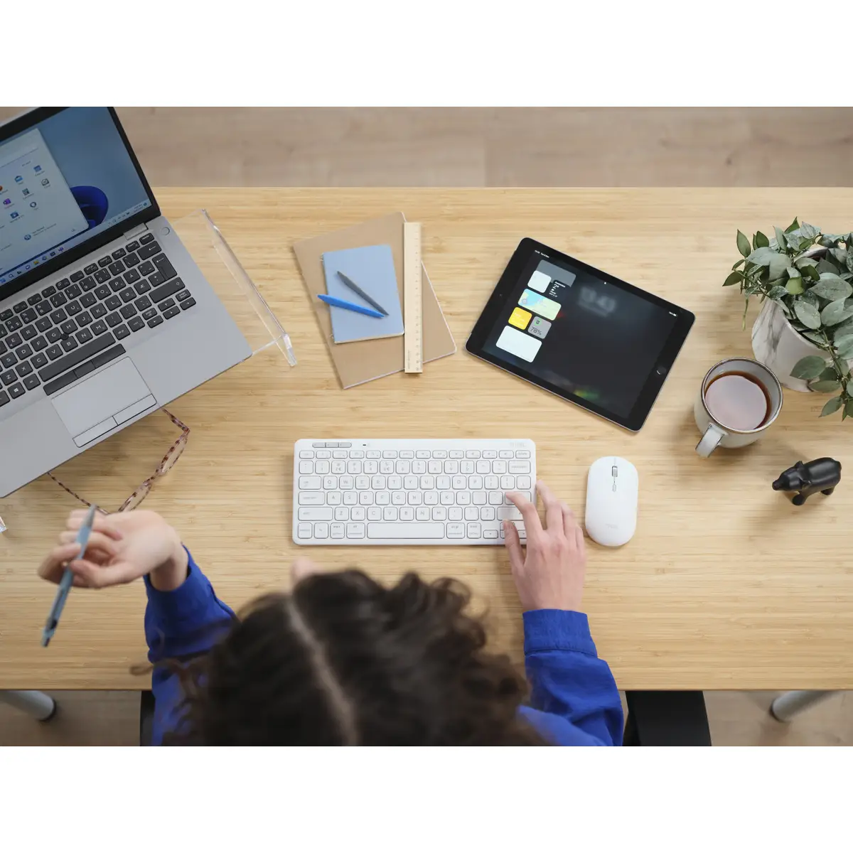 LYRA Compact Wireless Keyboard DE Weiß