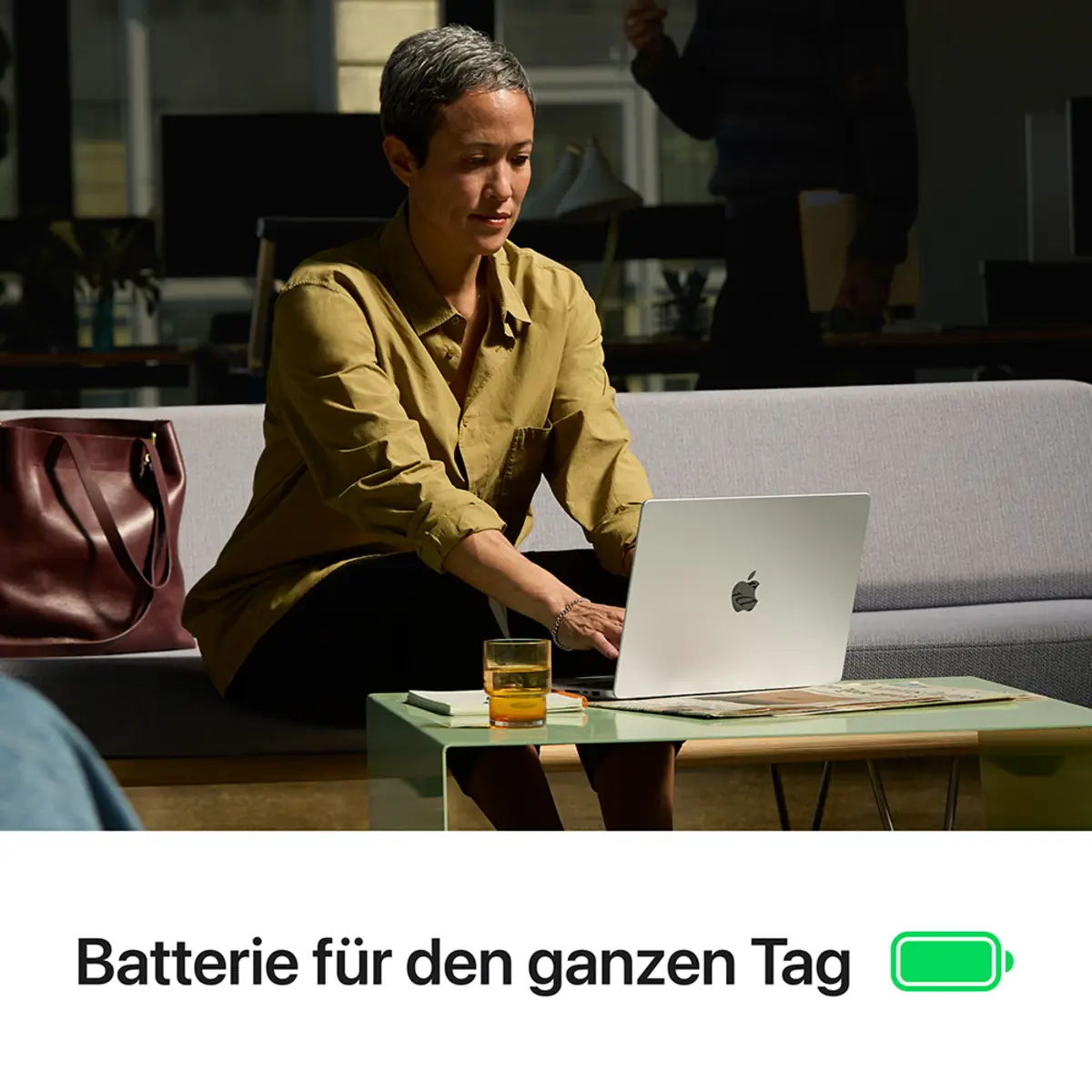 MacBook Pro Apple M4 Pro 14C Deutsch 24GB RAM 1TB SSD 36 cm (14,2") Retina Standardglas 96W EU-Plug Space Schwarz