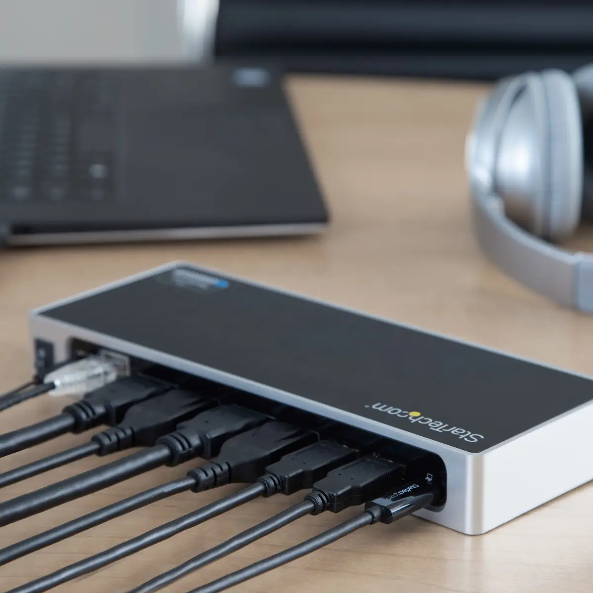 Dual 4K Monitor Dockingstation