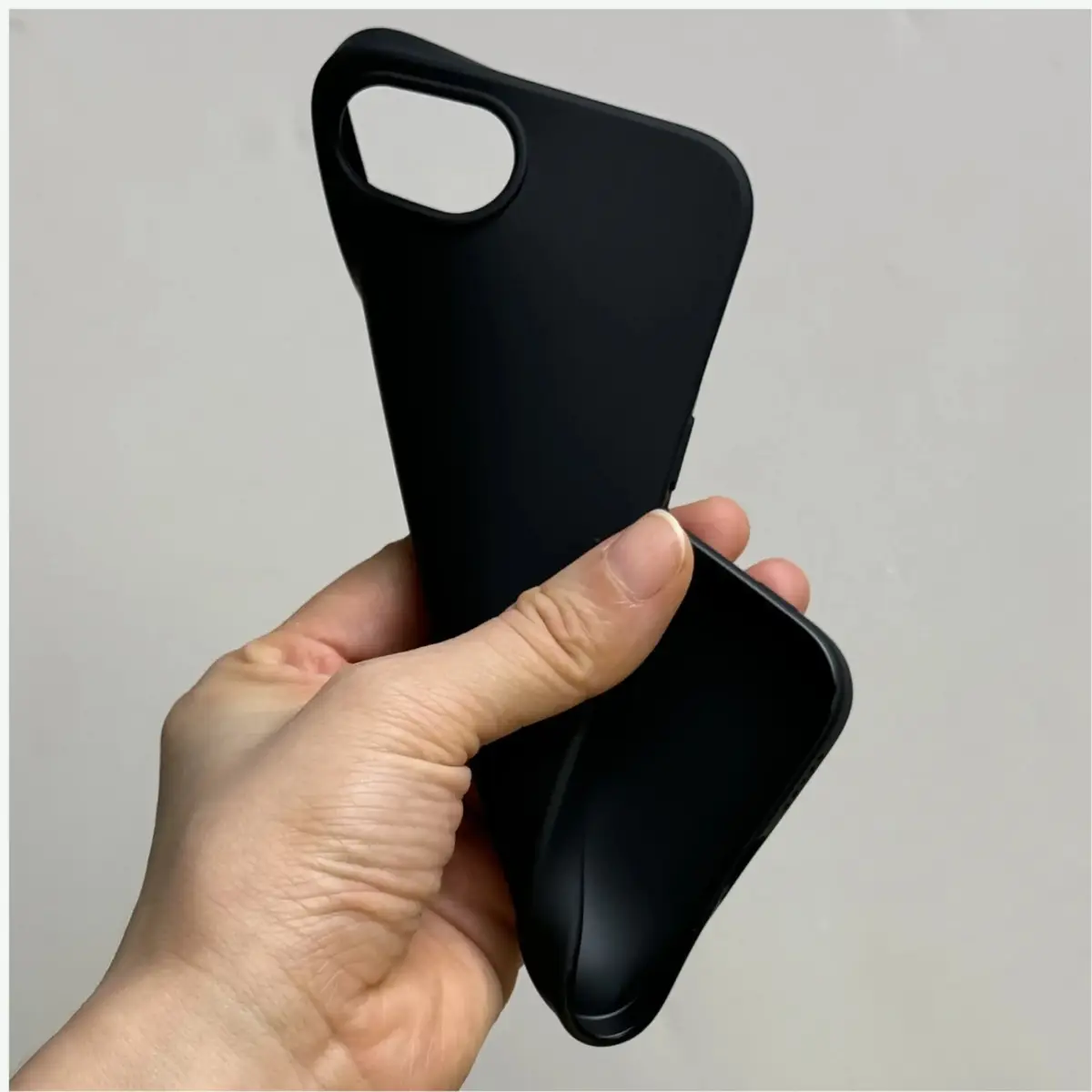 JLC Apple iPhone 16e Matte Silikon Hülle Schwarz
