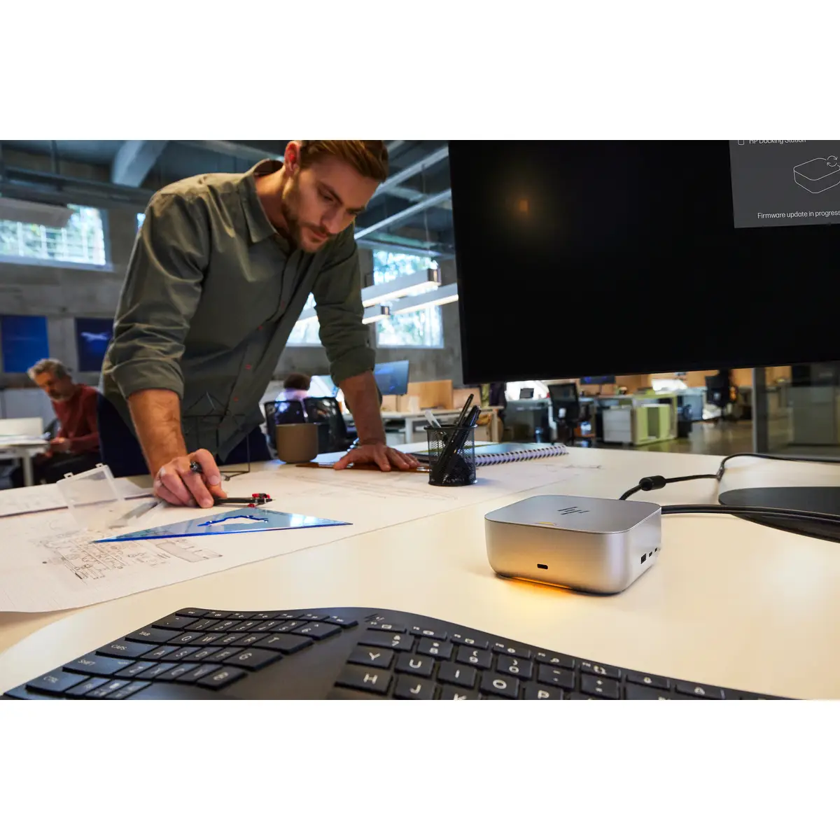 Thunderbolt 4 Ultra 280 W G6 Dockingstation, Kabelgebunden, Thunderbolt 4, 280 W, 10,100,1000,2500 Mbit/s, Grau, 8K Ultra HD