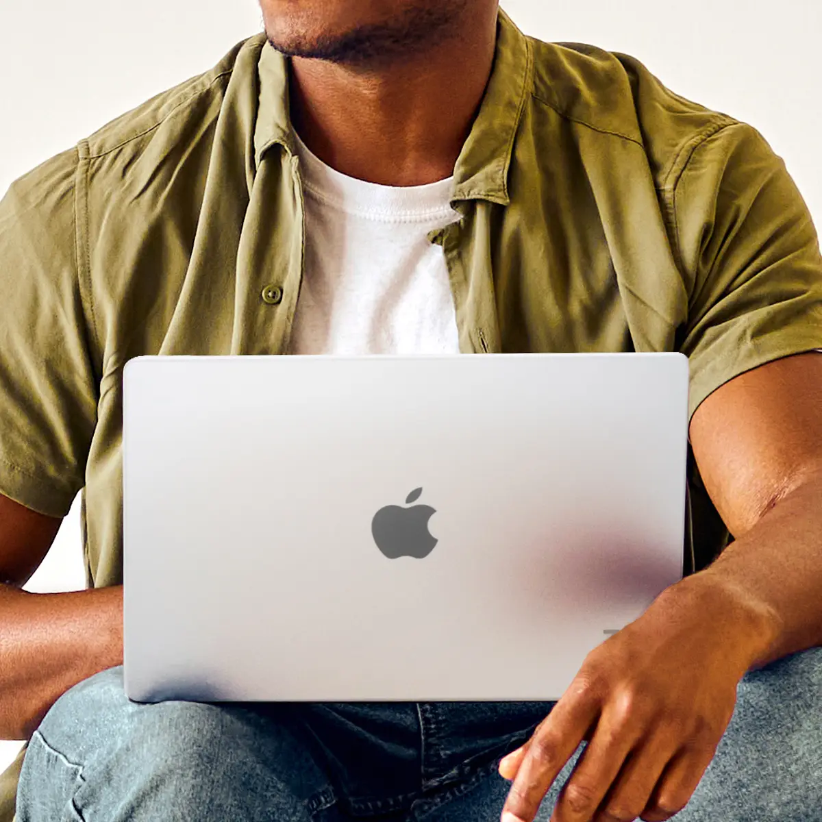 Shellcase für Macbook Pro 13" M3/M2/M1 Clear