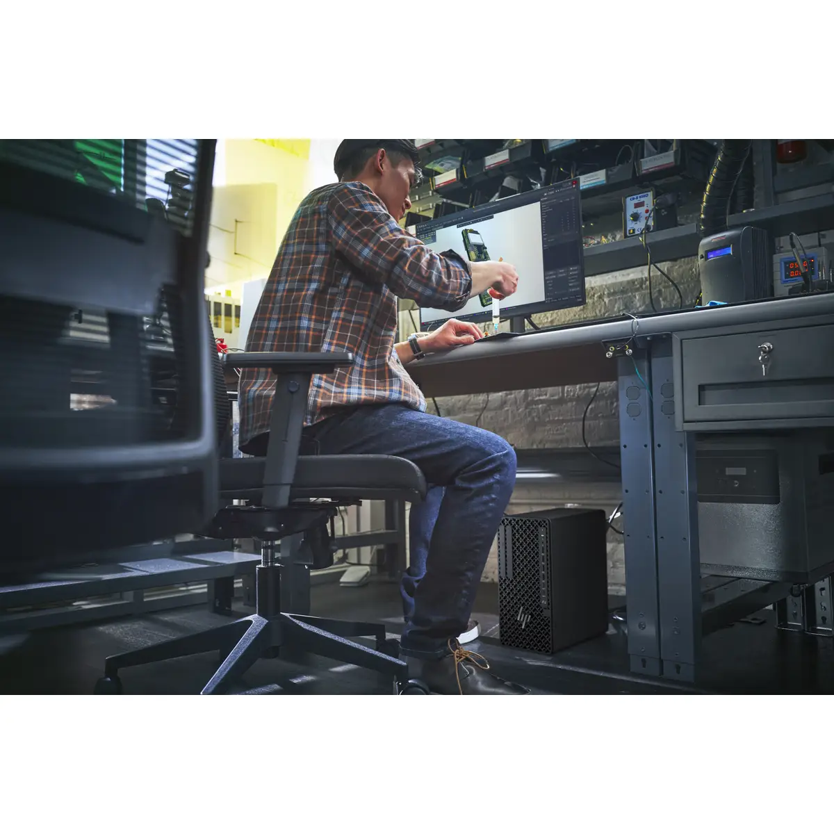 HP Z1 TWR G1i Ultra5 245 - Workstation 16GB 512GB Windows 11 Pro